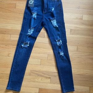 Women’s B.O.B. Jeans. Size 7/8. New with tags.